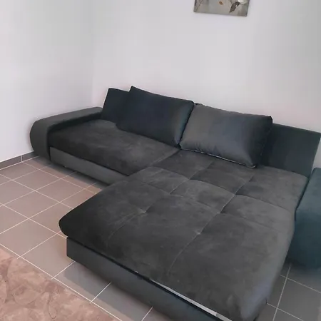 Moderny 3 Izbovy Centrum Nove Zamky
