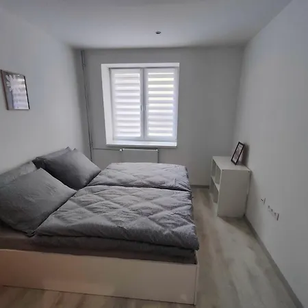 Moderny 3 Izbovy Centrum Apartment Nove Zamky